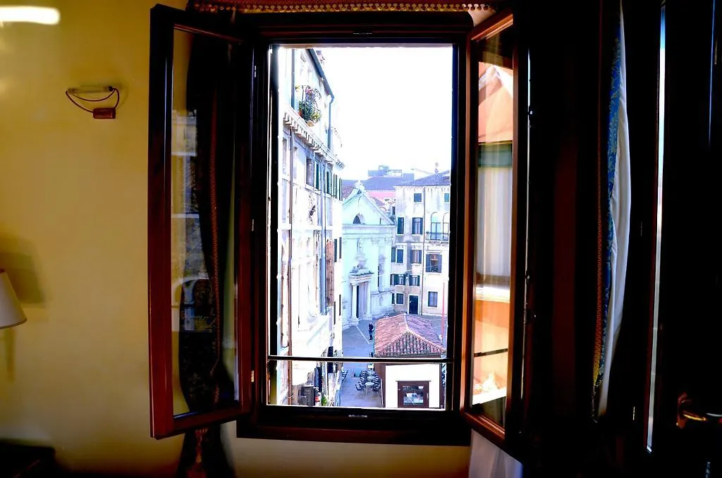 ** Guest house B&B Le Marie Venice Italy
